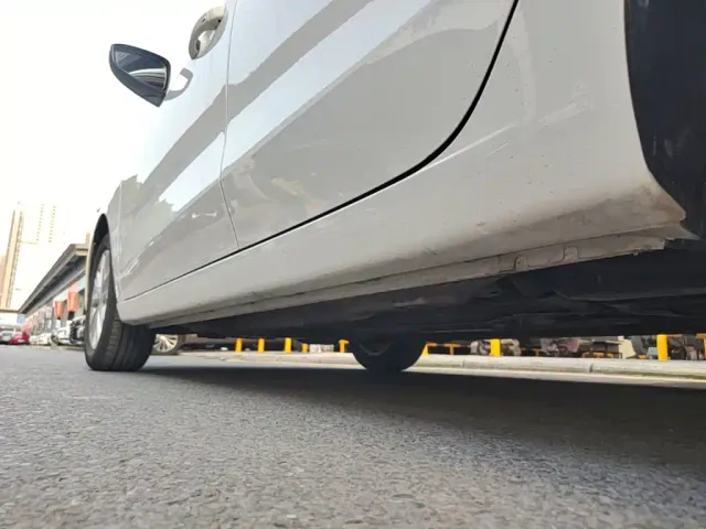 Roewe i5 — Фото автомобиля 21