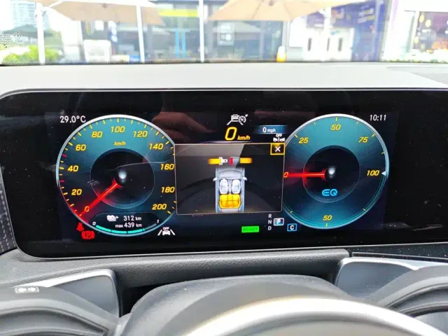 Mercedes-Benz EQB — Фото автомобиля 12