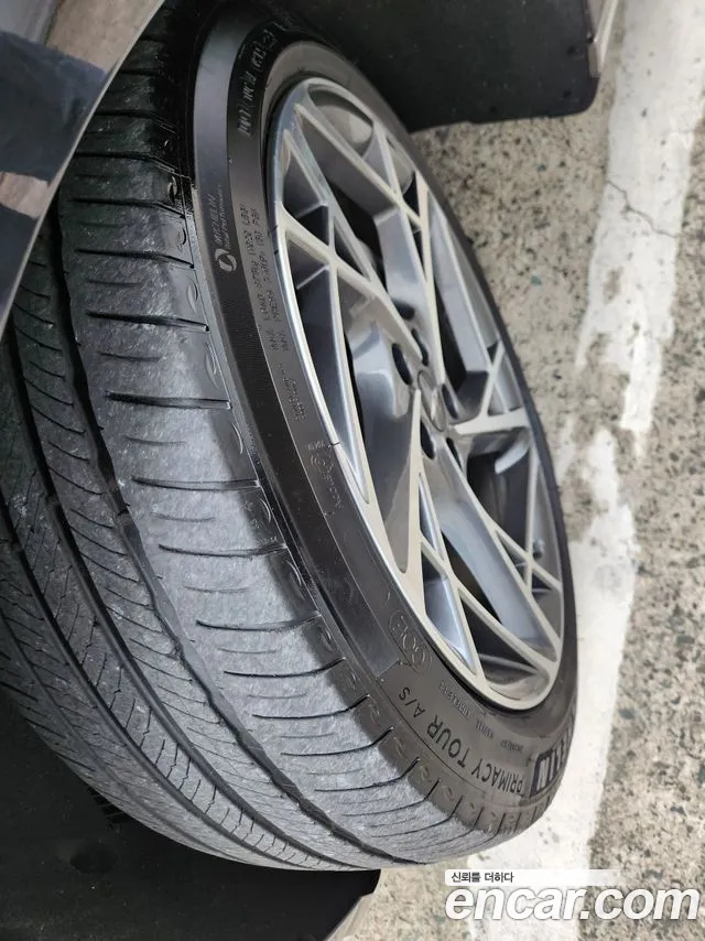 Genesis G90 Бензин 3.5 турбо AWD — Фото автомобиля 5