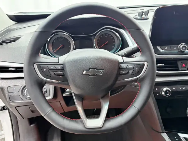 Chevrolet Orlando — Фото автомобиля 11