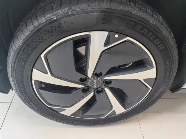 BYD Sealion 06 — Фото автомобиля 13