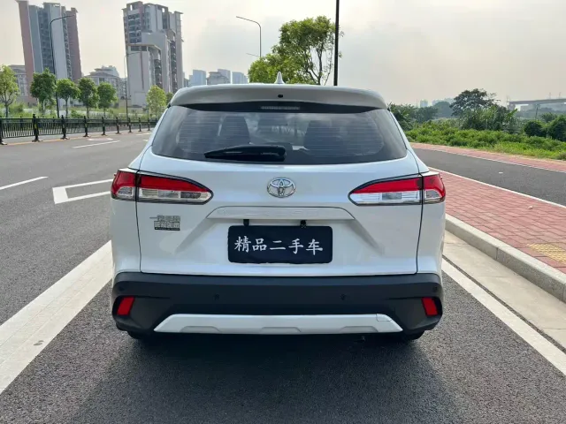 Toyota Corolla Cross — Фото автомобиля 8