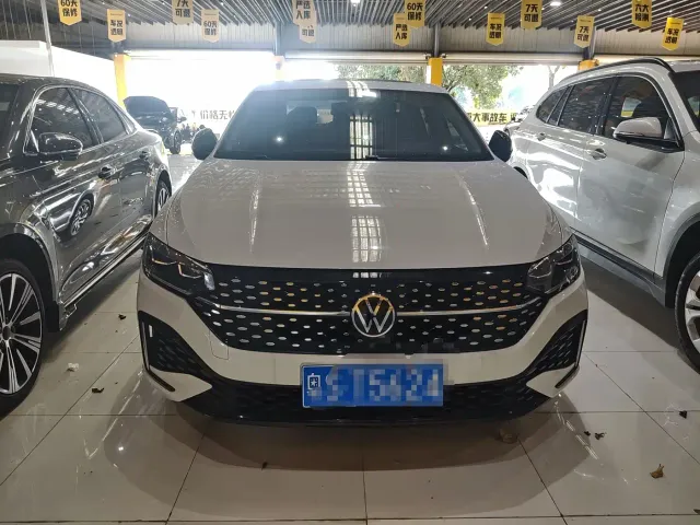 Volkswagen Lavida — Фото автомобиля 2