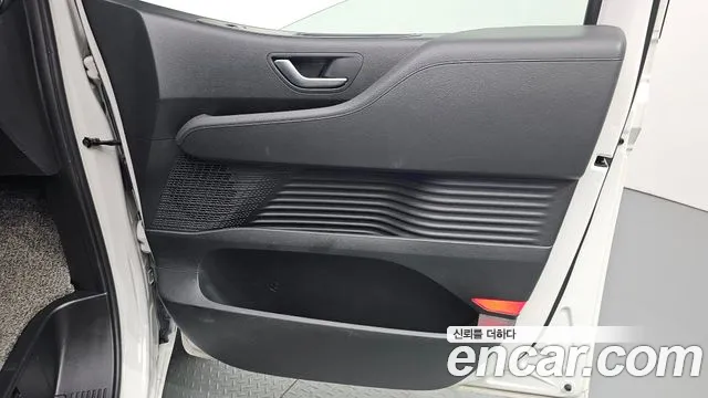 Hyundai Staria — Фото автомобиля 14