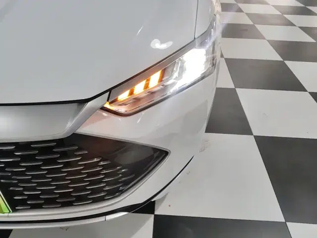 BYD Qin PLUS — Фото автомобиля 23