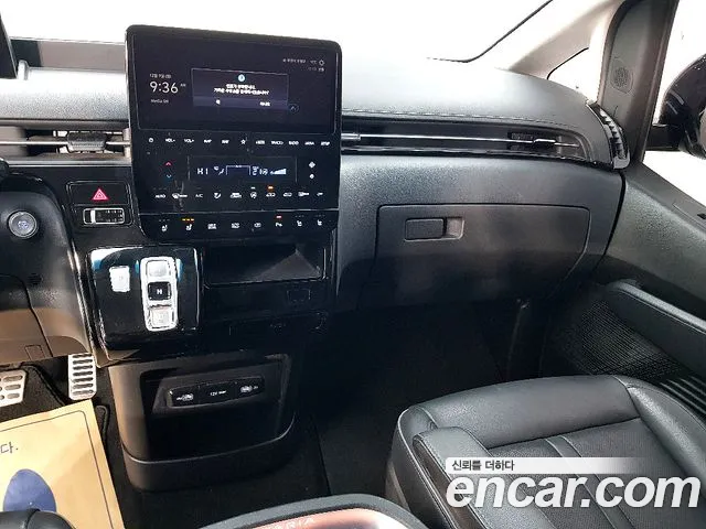Hyundai Staria Staria Lounge 9 мест — Фото автомобиля 10