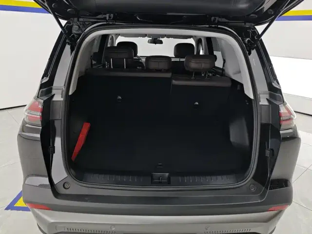 Wuling Starlight 560 — Фото автомобиля 4