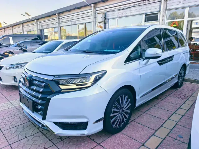 Фотография автомобиля — Honda Elysion