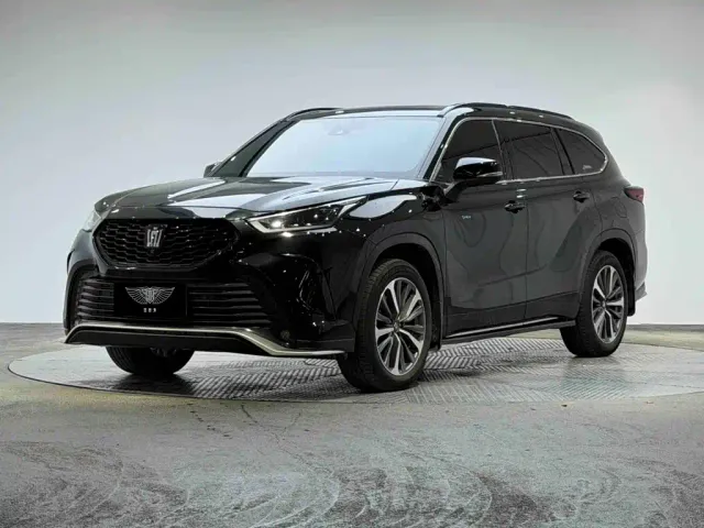 Фотография автомобиля — Toyota Crown Kluger