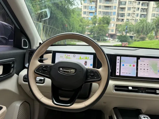 Geely ICON — Фото автомобиля 8