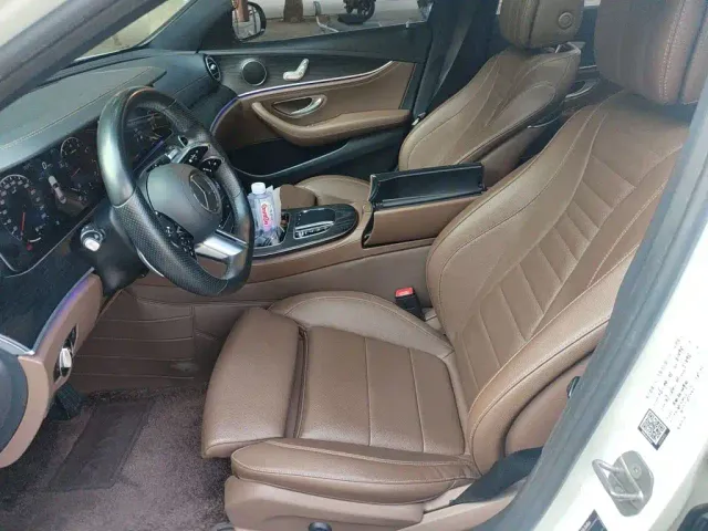 Mercedes-Benz Mercedes-Benz E-Class 2021 Facelift E 260 L Sport — Фото автомобиля 11