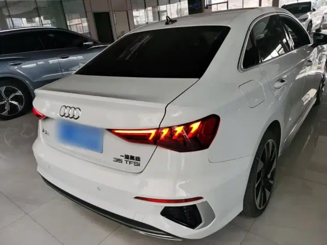 Audi A3 — Фото автомобиля 5
