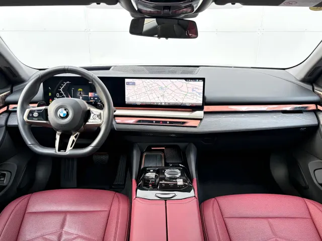 BMW 5 Series — Фото автомобиля 21