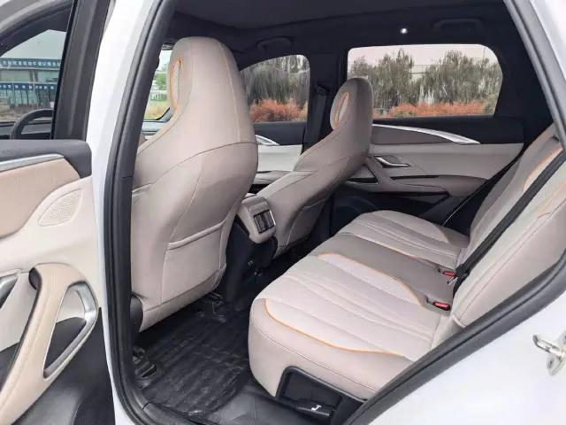 BYD Song Pro — Фото автомобиля 9