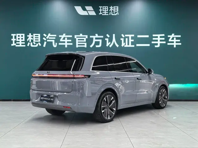 Li Auto L8 — Фото автомобиля 19
