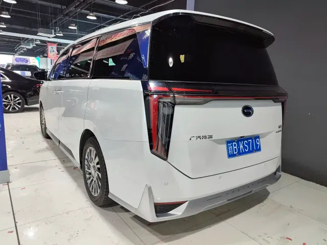 GAC Trumpchi M8 — Фото автомобиля 7