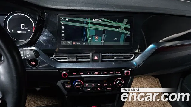 Kia Niro — Фото автомобиля 20