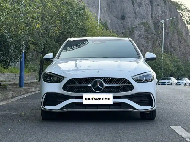 Mercedes-Benz C-Class — Фото автомобиля 2