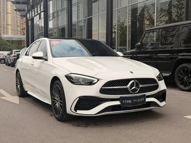 Mercedes-Benz C-Class — Фото автомобиля 3