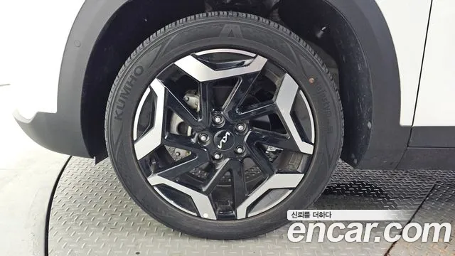 Kia Seltos Новый Seltos Бензин 2.0 2WD — Фото автомобиля 4
