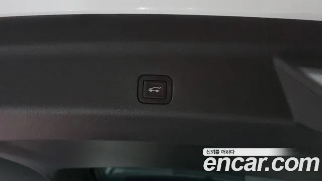 ChevroletGMDaewoo Tahoe Tahoe 6.2 Dark Knight 4WD — Фото автомобиля 30