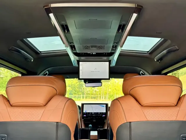 Toyota Alphard — Фото автомобиля 7