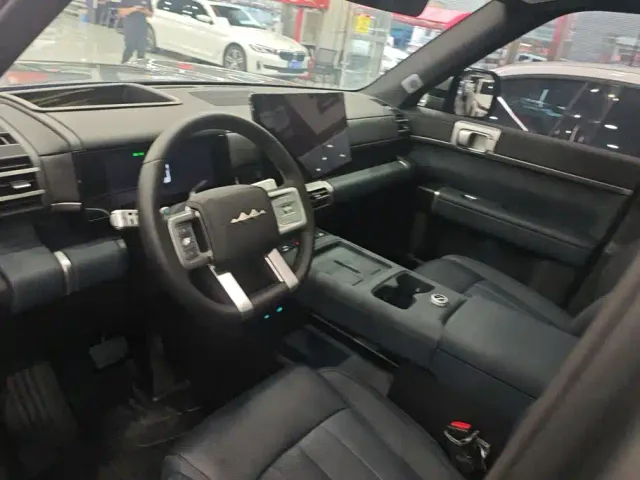 BYD FangChengBao Titanium 7 — Фото автомобиля 12