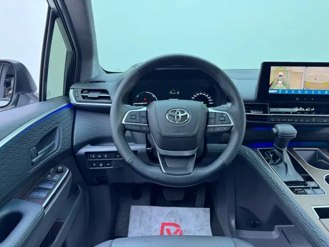 Toyota Sienna — Фото автомобиля 15