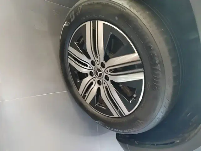 Mercedes-Benz EQA — Фото автомобиля 11