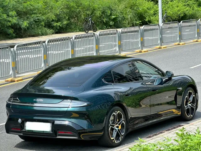 Xiaomi SU7 — Фото автомобиля 15