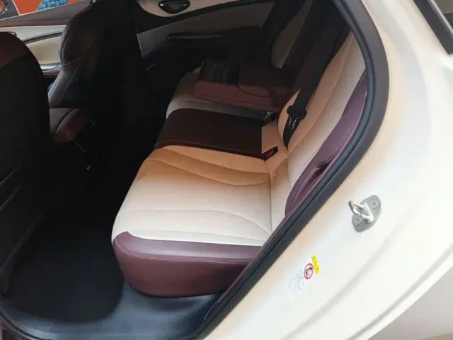 BYD Seal 07 DM-i — Фото автомобиля 16