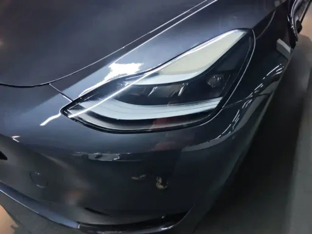 Tesla Model Y — Фото автомобиля 23