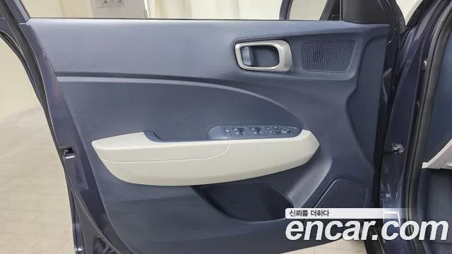 Hyundai Venue Venue 1.6 Premium — Фото автомобиля 24