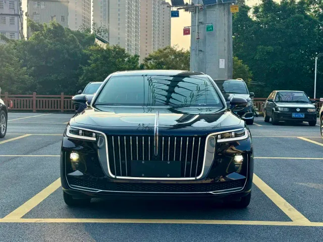Hongqi H9 — Фото автомобиля 3