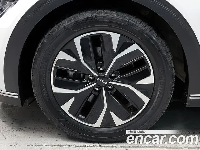 Kia EV6 Long Range — Фото автомобиля 20