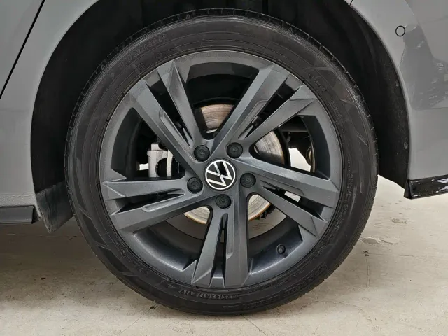 Volkswagen Golf — Фото автомобиля 14