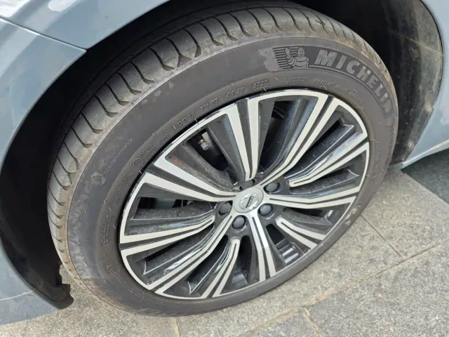 Volvo S90 — Фото автомобиля 12
