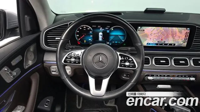 Mercedes-Benz GLE-Class — Фото автомобиля 13