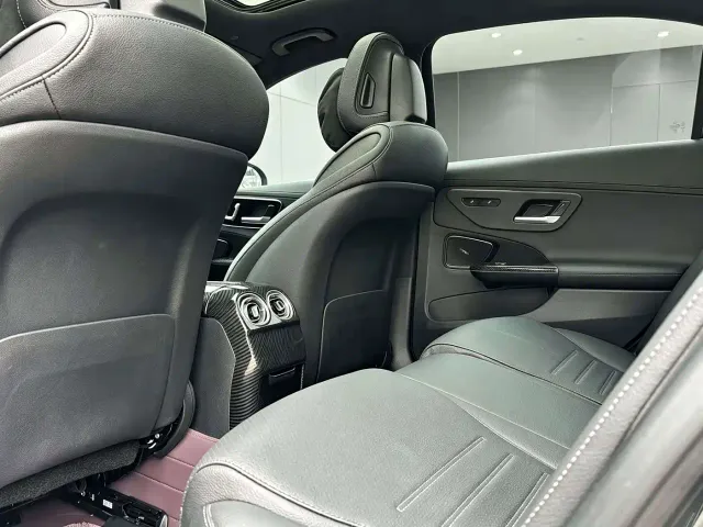Mercedes-Benz C-Class — Фото автомобиля 5