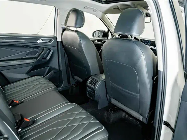 Volkswagen Tiguan L — Фото автомобиля 21