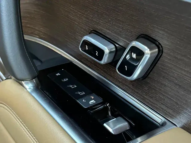 Land Rover Range Rover — Фото автомобиля 19