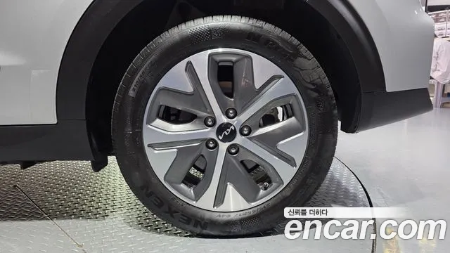 Kia Niro Niro Plus Air — Фото автомобиля 21