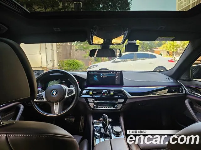 BMW 5 Series G30 — Фото автомобиля 7
