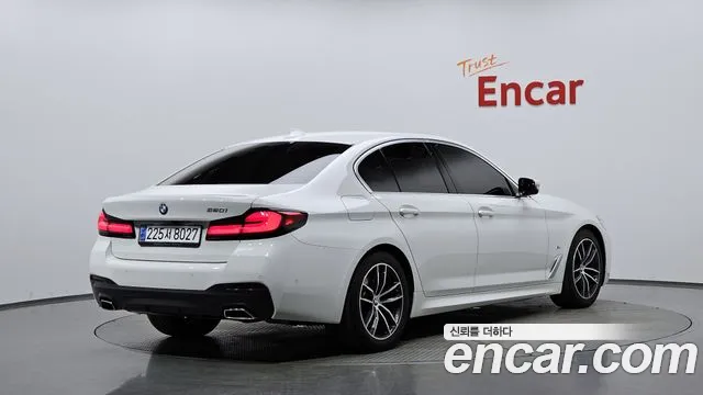 Фотография автомобиля — BMW 5 Series G30