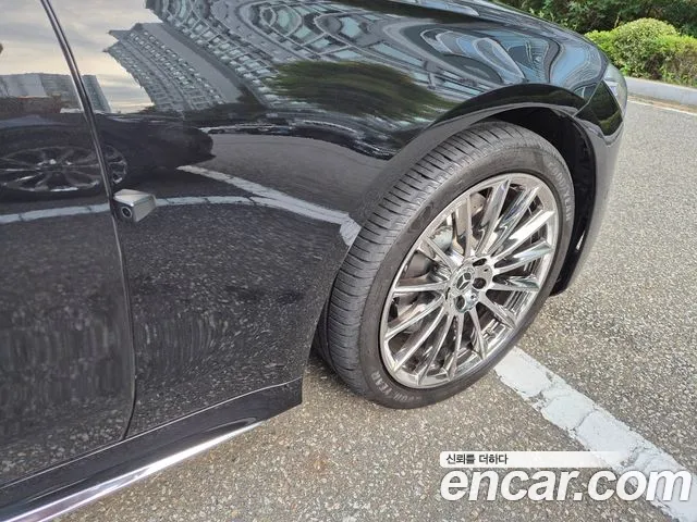 Mercedes-Benz S-Class — Фото автомобиля 20