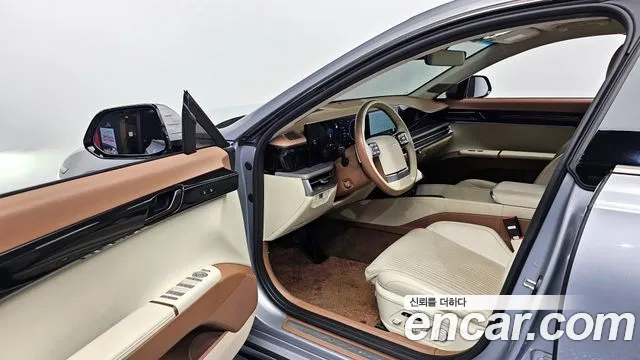 Hyundai Grandeur Grandeur (GN7) 2.5 Бензин 2WD — Фото автомобиля 10