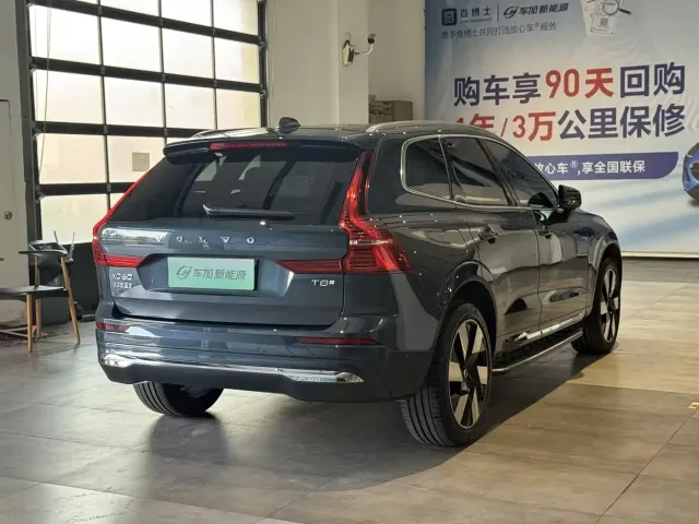 Volvo XC60 — Фото автомобиля 9