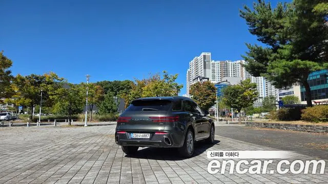 Genesis GV70 — Фото автомобиля 10