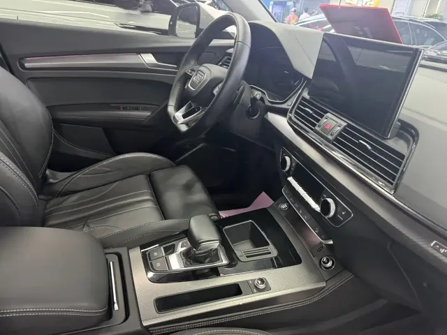 Audi Q5L — Фото автомобиля 4