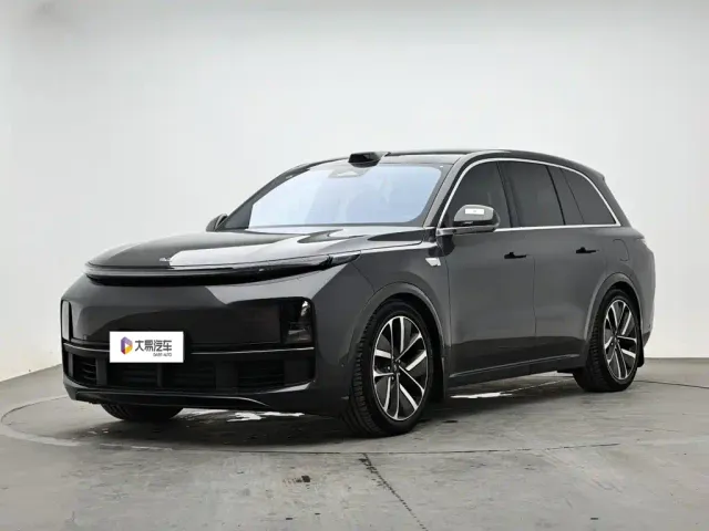 Фотография автомобиля — Li Auto L8